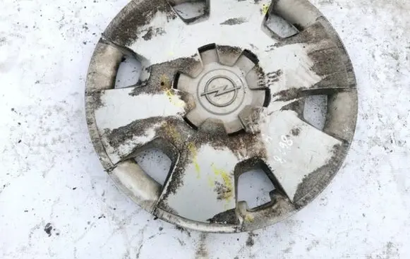 Opel Zafira B R16 wheel hub/cap/trim 13117059