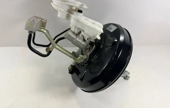 Volkswagen Amarok II Power steering pump MB3C-2B195-AEA