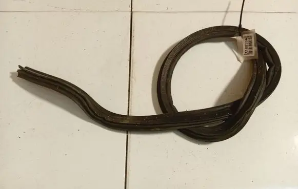 Peugeot 407 Engine compartment rubber 