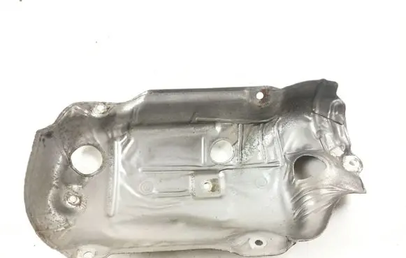 Opel Astra J Heat shield in engine bay 55562332