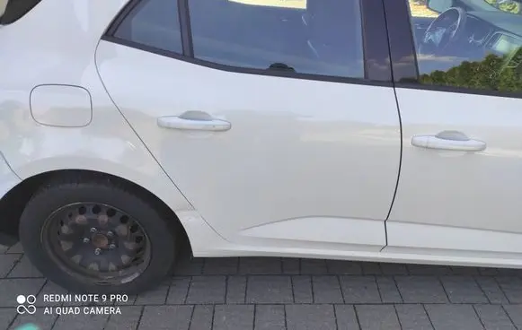 Renault Megane IV Rear door