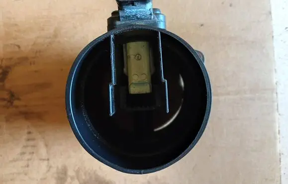 Mercedes-Benz C W204 Mass air flow meter 5WK97017 018010513 A6510900048