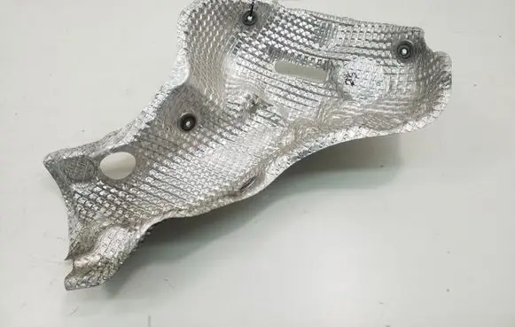 Exhaust heat shield