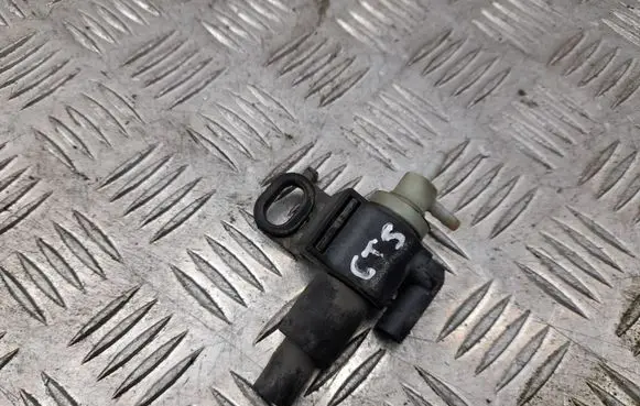 Cadillac CTS Valve vacuum 22933630