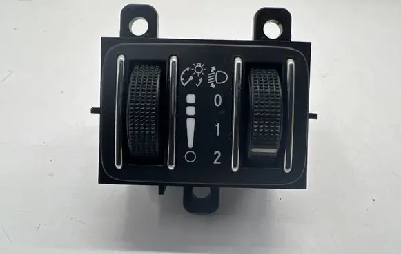 Maserati Ghibli Headlight level height control switch 670019921