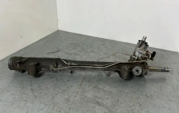 Volkswagen Touareg II Steering rack
