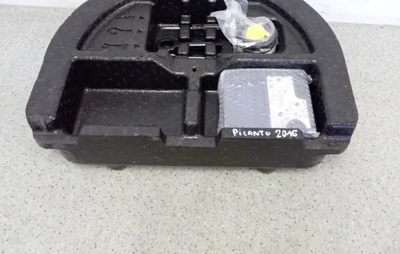 KIA Picanto Spare wheel mounting bracket