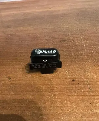Mercedes-Benz E W210 Other switches/knobs/shifts 2108202210 D4110