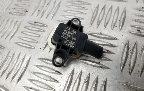 Audi A1 Airbag deployment crash/impact sensor 4H0955557