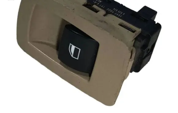 BMW 1 E81 E87 Electric window control switch 6935534