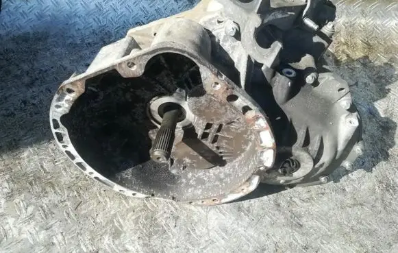Mercedes-Benz B W245 Manual 5 speed gearbox 1693603000 71370423