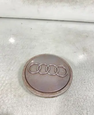 Audi A3 S3 A3 Sportback 8P Original wheel cap