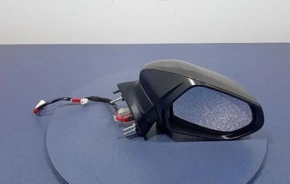 Toyota Camry Front door electric wing mirror 