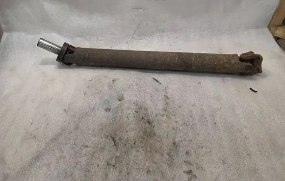 Mitsubishi Pajero Middle center prop shaft 