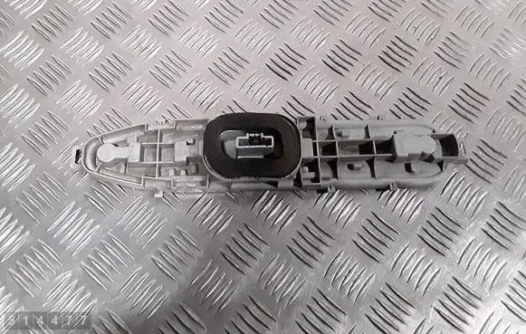 Citroen Berlingo Tail light bulb cover holder