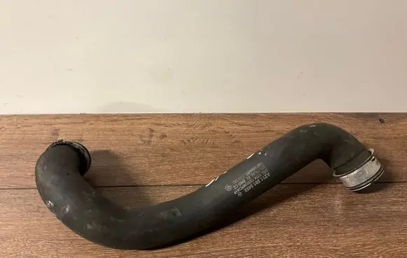 Mercedes-Benz E W211 Engine coolant pipe/hose A2115015482