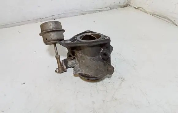 Jaguar XF X250 EGR valve 1043810S01