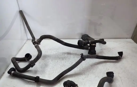 BMW X5 F15 Engine coolant pipe/hose