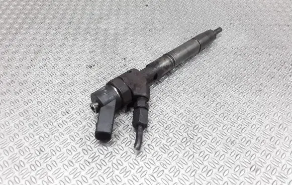 Mercedes-Benz A W168 Fuel injector 0445110196 A6680701287