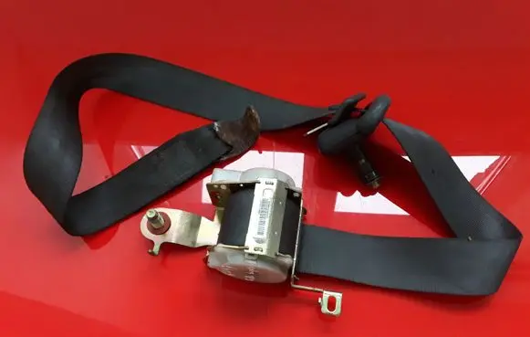 Hyundai Trajet Rear seatbelt 898503A000 898603A000