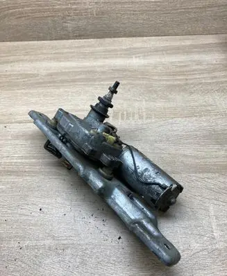 Volkswagen Golf III Rear window wiper motor 1H6955717