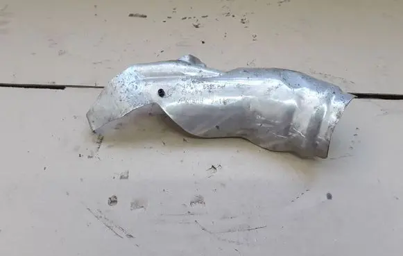 BMW 3 F30 F35 F31 Heat shield in engine bay 13847310 6865158 32106865158