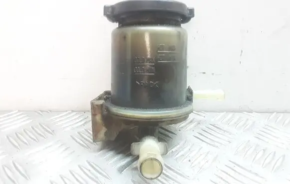 Toyota Corolla Verso E121 Power steering fluid tank/reservoir