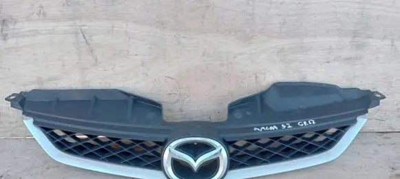 Mazda 5 Front bumper upper radiator grill