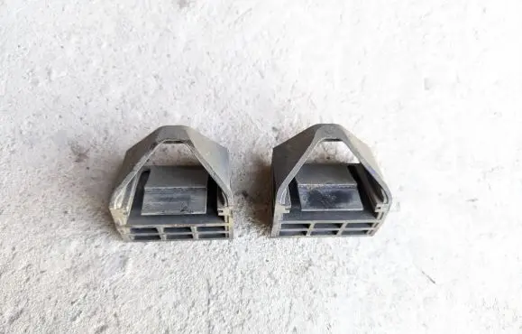 BMW X3 F25 Radiator mount bracket 7544550