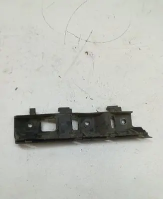 Volkswagen PASSAT B6 Front bumper mounting bracket 3C0807184