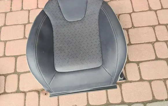Rear seat