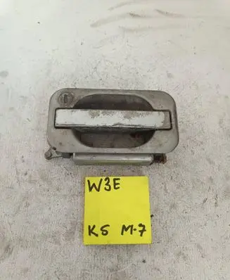 Volkswagen II LT Sliding door exterior handle/bracket 4465644