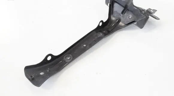 Mercedes-Benz GLA W156 X156 Top upper radiator support slam panel 7L0805799D 7L0805799