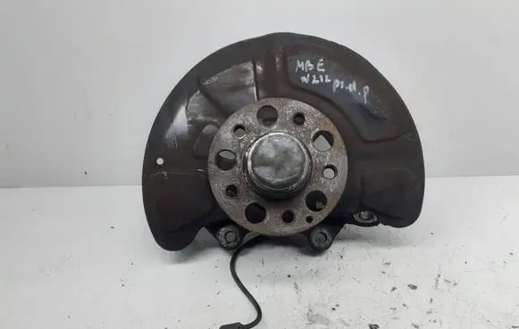 Mercedes-Benz E W212 Front wheel hub
