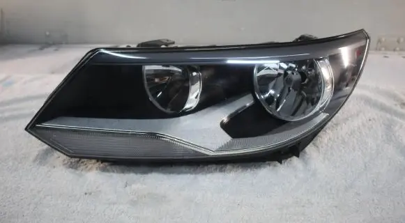 Volkswagen Tiguan Headlight/headlamp 5N1941005 1EL1773 1EL01074901