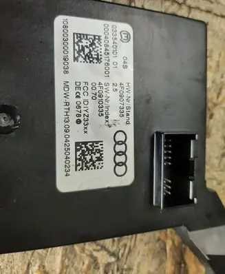 Audi A6 S6 C6 4F Keyless (KESSY) go control unit/module 4F0910335