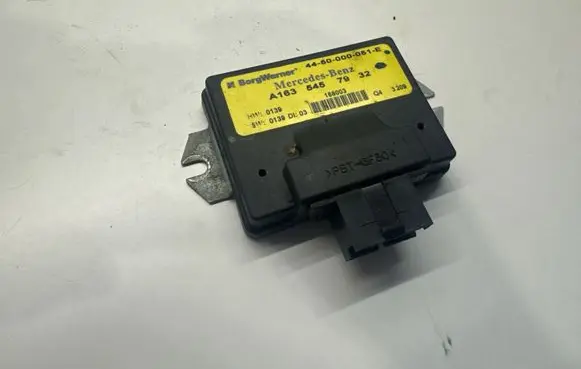 Mercedes-Benz ML W163 Transfer box differential control unit A1635457932