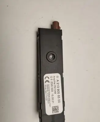 Mercedes-Benz EQC Aerial antenna amplifier A2139056500