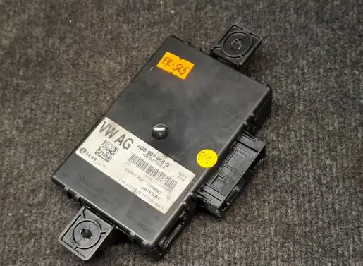 Audi A6 S6 C7 4G Gateway control module 4G0907468G 4G0907468A