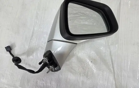 Front door electric wing mirror