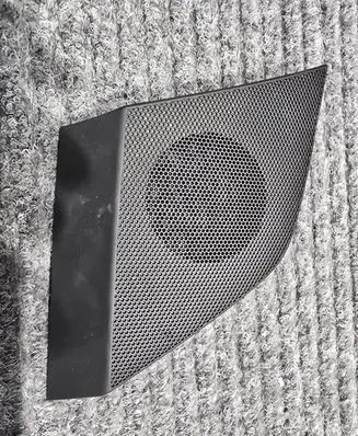 Side speaker trim/cover