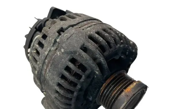 Volvo V70 Generator/alternator 30667787