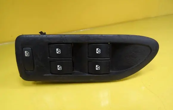 Renault Espace III Electric window control switch 26515 8200397297B