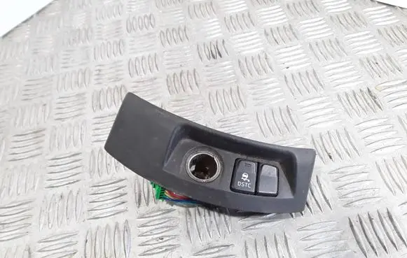 Volvo V50 ESP (stability program) switch 8691530 8686026