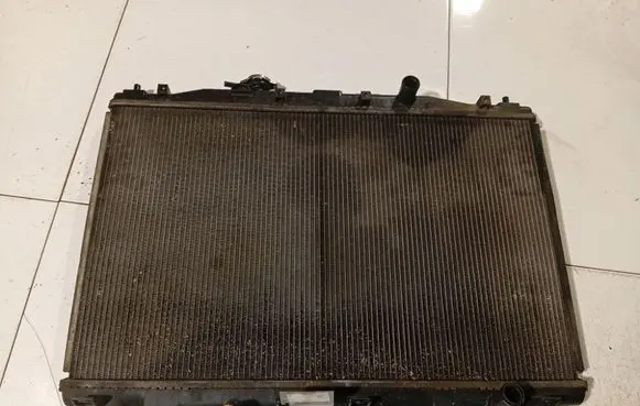 Honda FR-V Coolant radiator