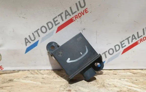 BMW 3 E90 E91 Tire pressure control unit 6781846