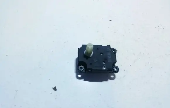 Mitsubishi Lancer X Air flap motor/actuator csa512t010 vhb3030005a