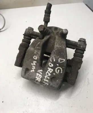 Toyota Corolla Verso E121 Rear brake caliper