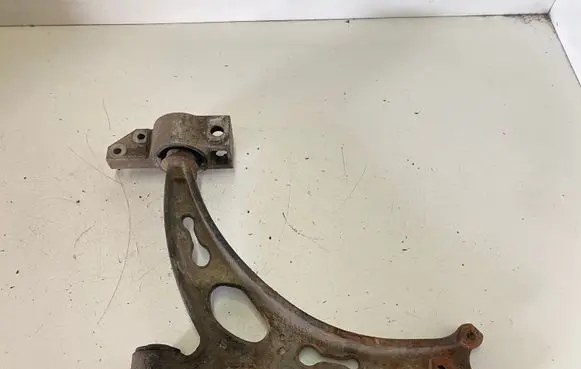 Volkswagen Touran I Front lower control arm/wishbone 1K0407153G