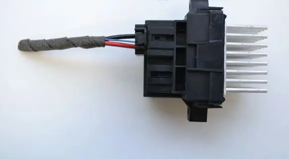 Volvo XC90 Heater blower motor/fan resistor 13503201